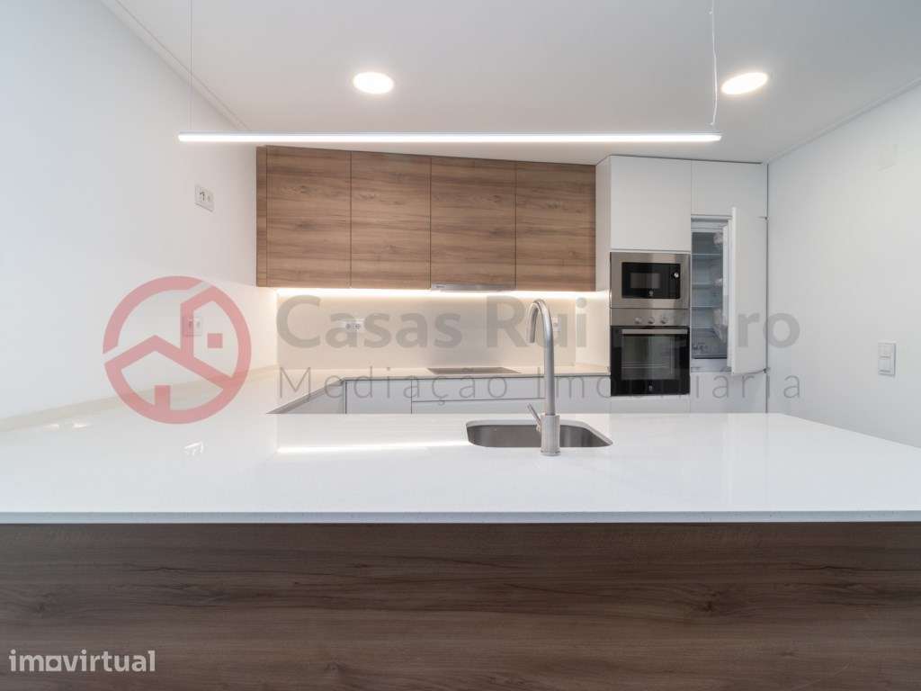 Apartamento T1 com Quintal, Barreiro - Grande imagem: 2/11