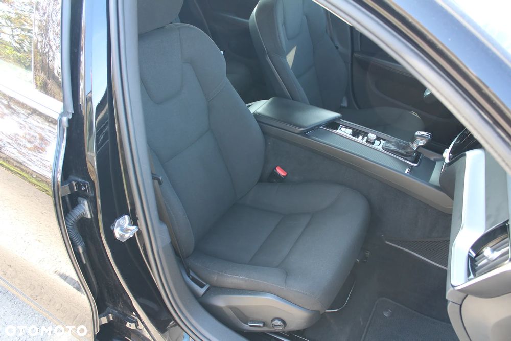 Volvo V60 D3 Geartronic Momentum Pro - 24
