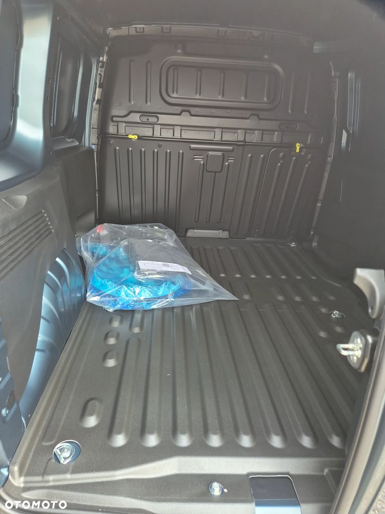 Peugeot Partner Furgon M PRO SKILL 1.5 130KM Automat 2026 !! OD RĘKI !! - 22