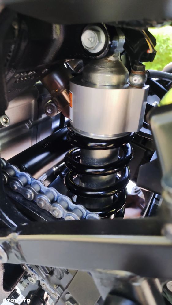 Suzuki V-STROM - 19