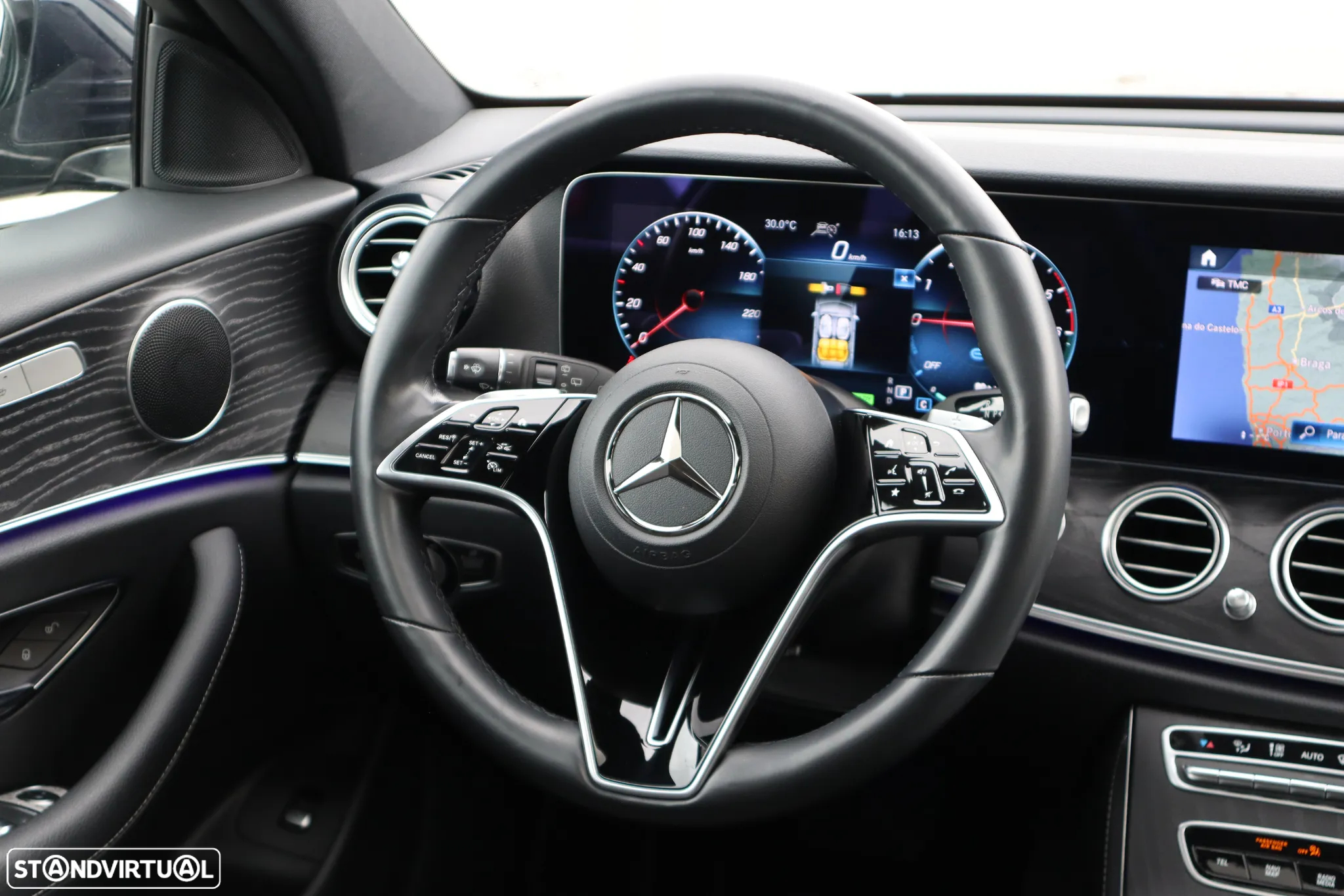 Mercedes-Benz E 300 de Avantgarde - 14