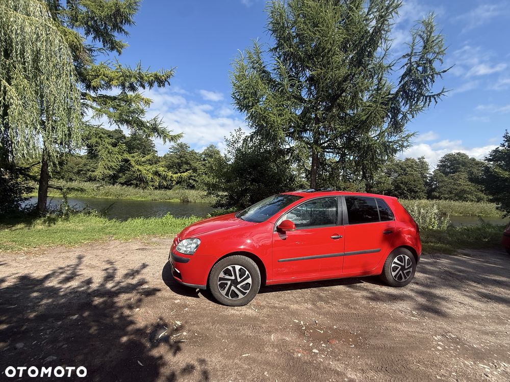 Volkswagen Golf - 5