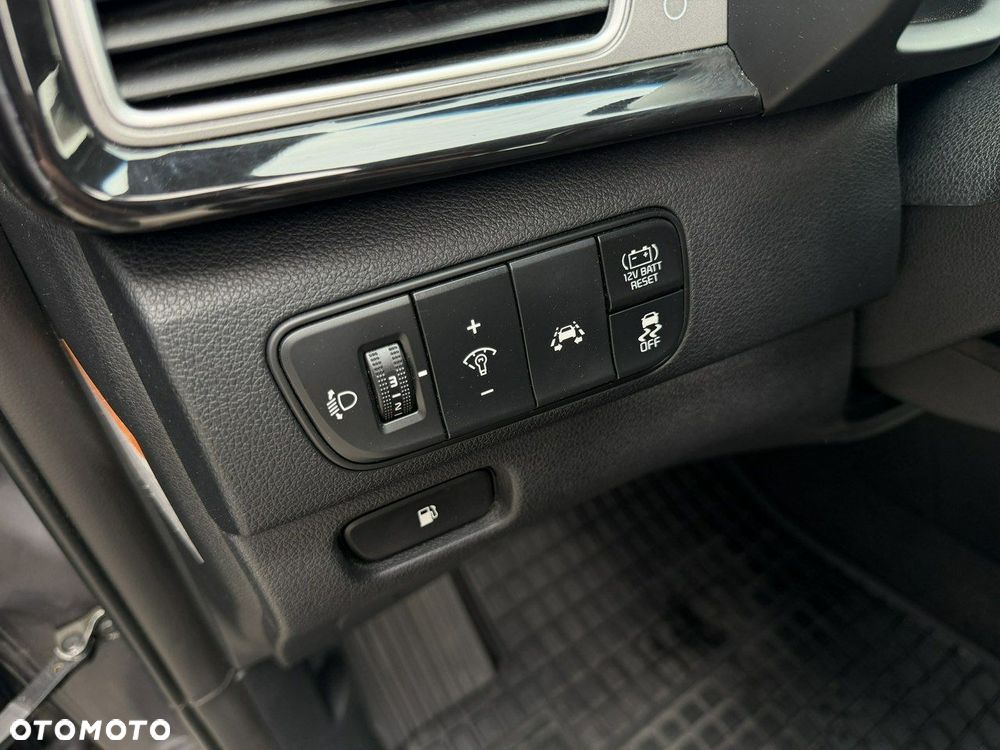 Kia Niro 1.6 GDI Hybrid L - 13