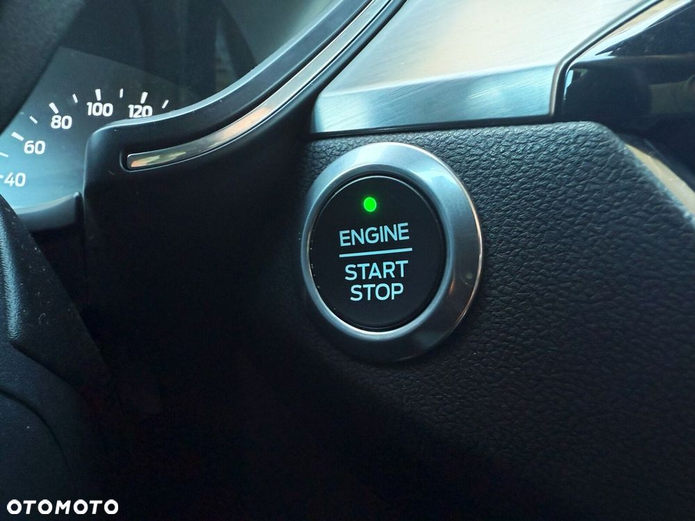 Ford Kuga - 22