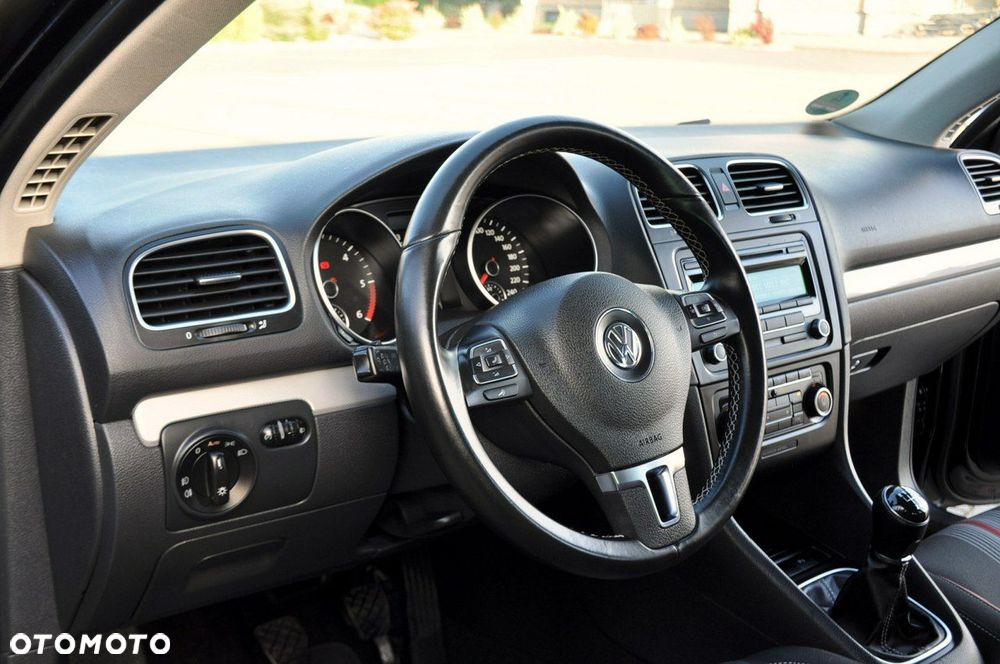 Volkswagen Golf - 23