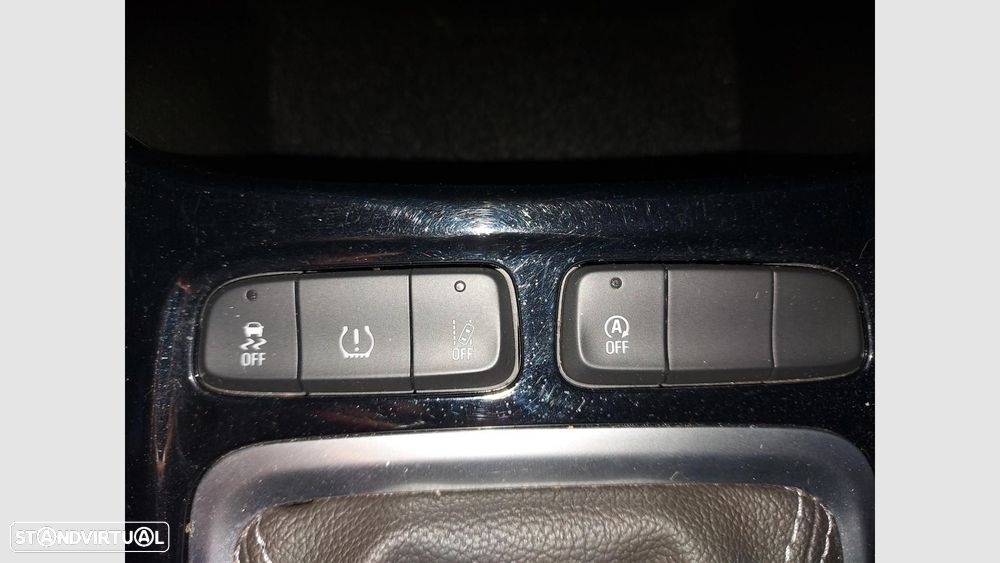 Opel Crossland X - 9