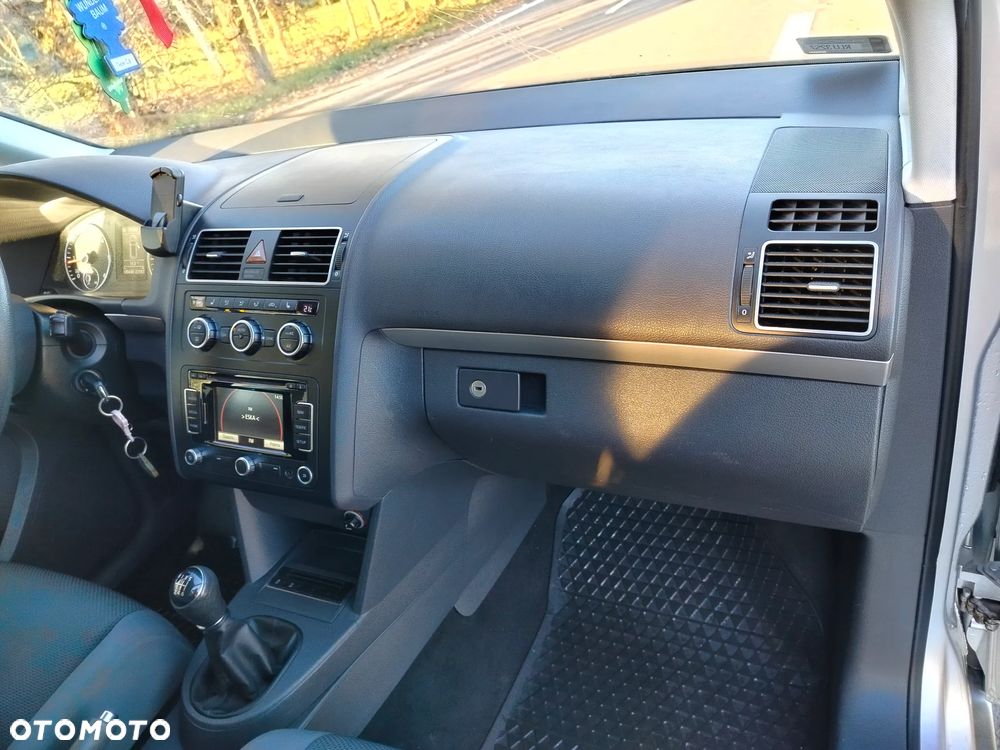 Volkswagen Touran 1.6 TDI DPF BlueMotion Technology Comfortline - 13