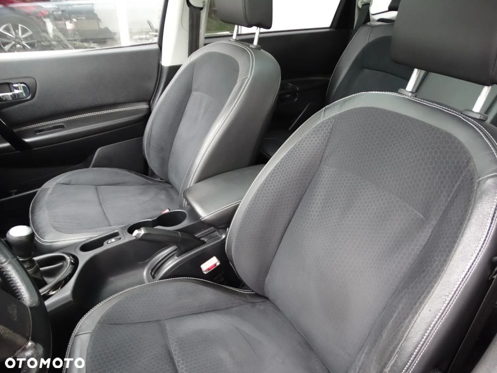 Nissan Qashqai+2 - 11
