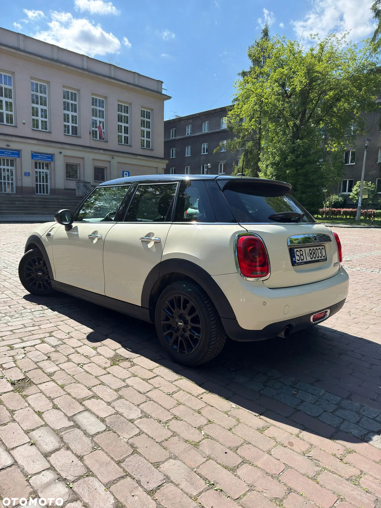 MINI Cooper Standard - 10