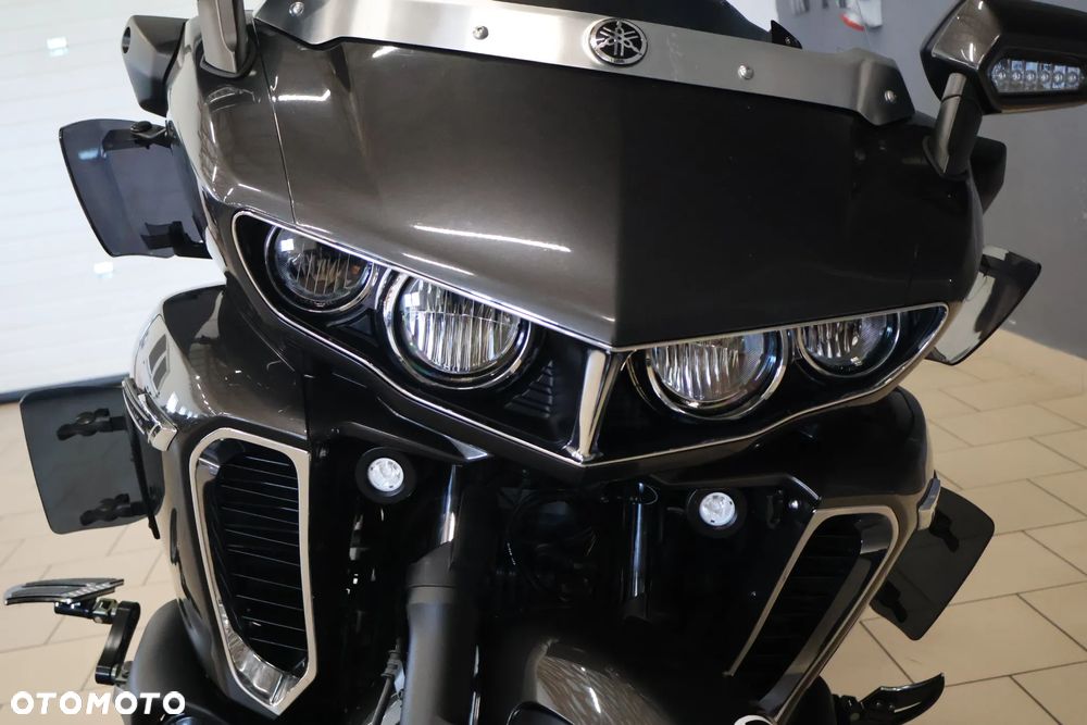 Yamaha Venture - 11