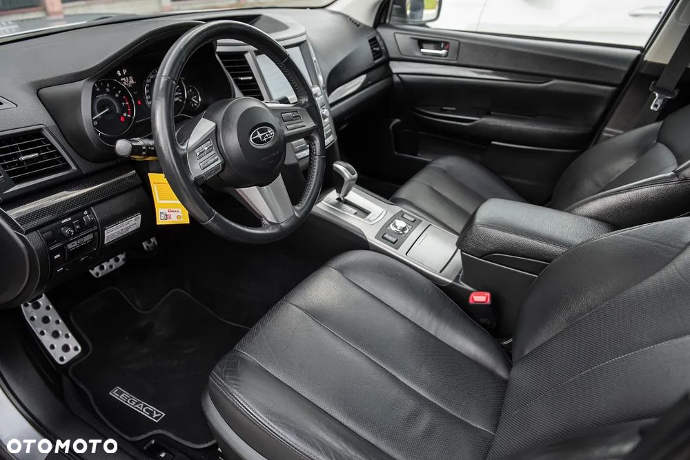 Subaru Legacy 2.5i GT - 15