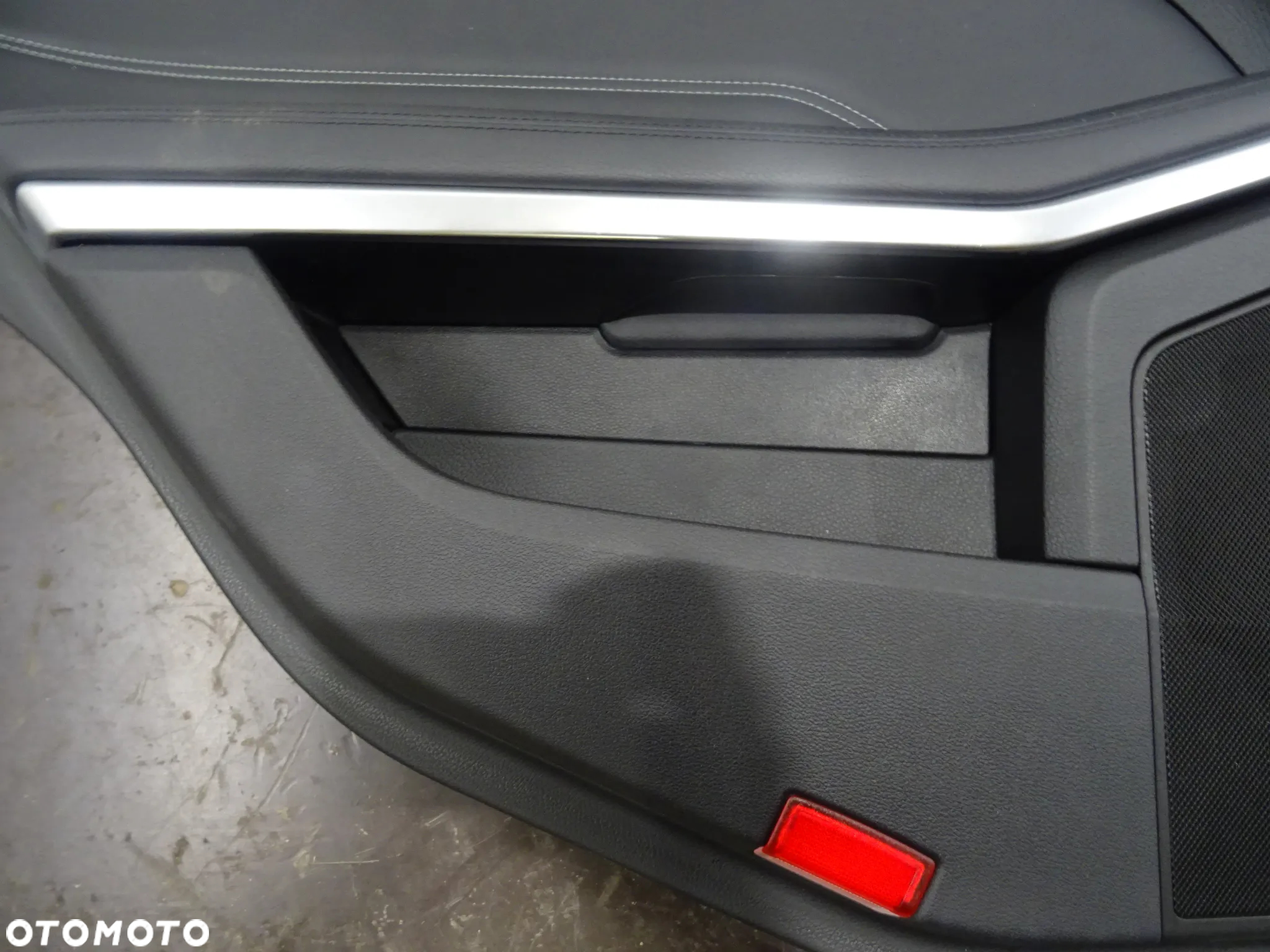 MERCEDES W212 LIFT 09-16 2.2CDI BOCZEK DRZWI LEWY PRAWY TYŁ BOCZKI - 4