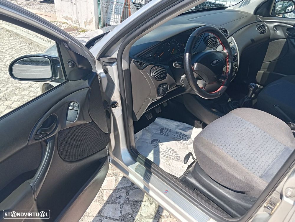 Ford Focus 1.4 Trend - 6