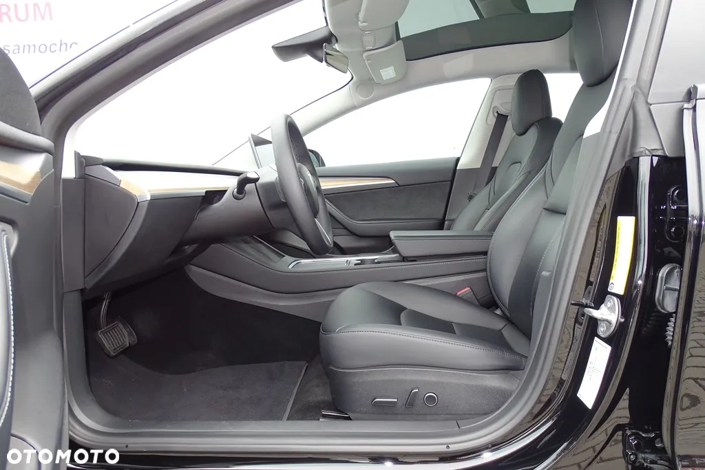 Tesla Model 3 Langstreckenbatterie Allradantrieb Dual Motor - 19