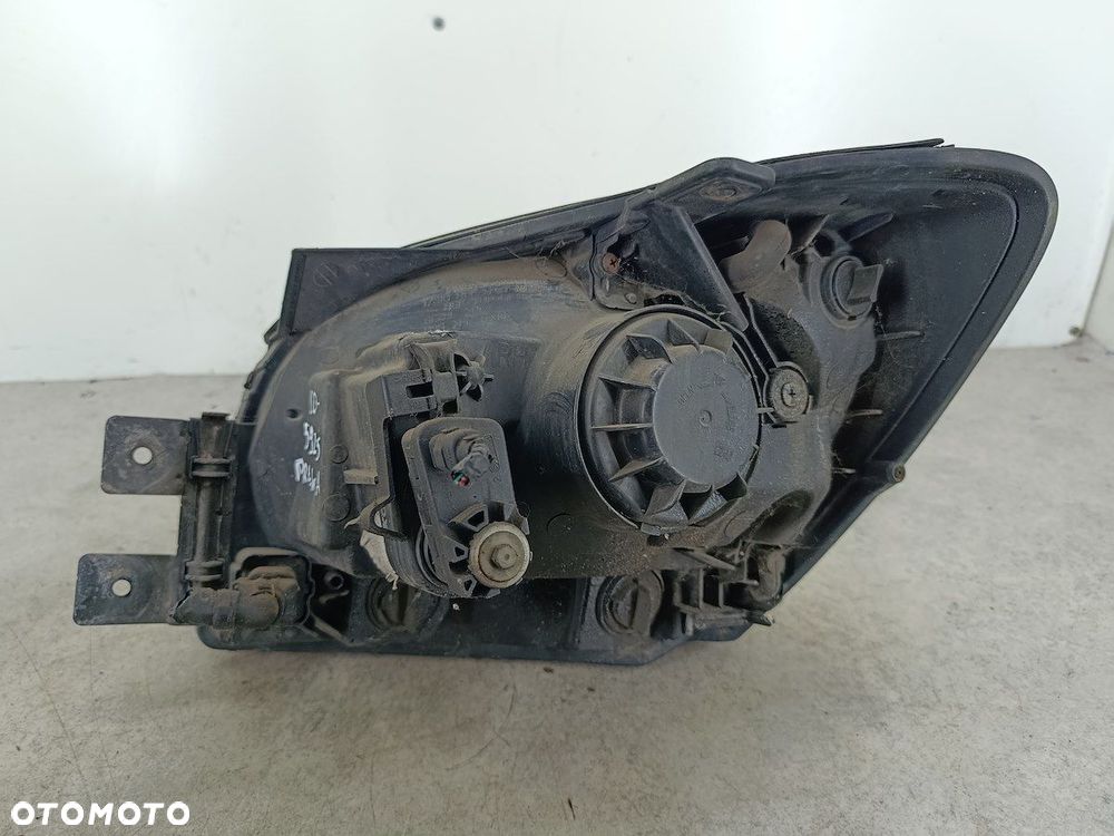 LAMPA PRZÓD PRAWA KIA SPORTAGE II - 5