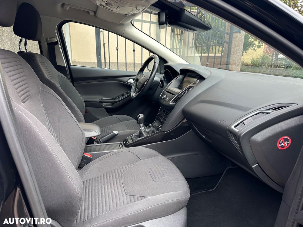 Ford Focus 1.5 TDCi DPF Start-Stopp-System Titanium - 14