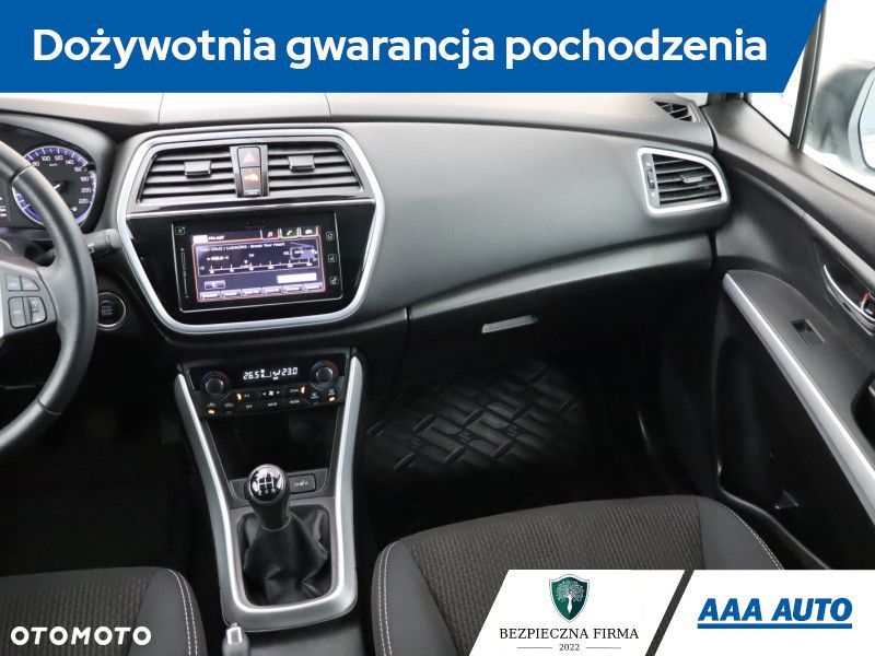 Suzuki SX4 S-Cross - 10