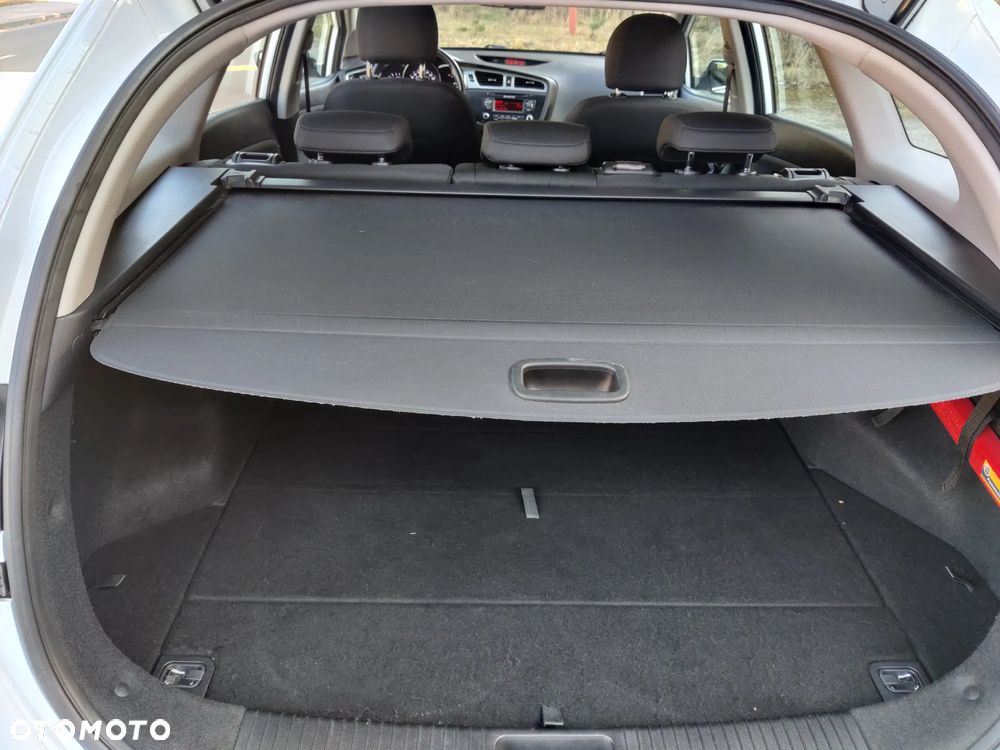 Kia Ceed 1.4 CRDi 90 Vision - 23