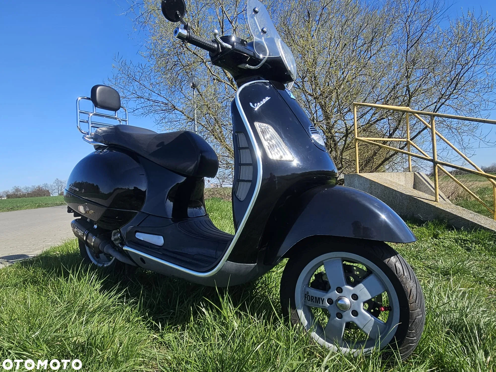 Piaggio Vespa - 10
