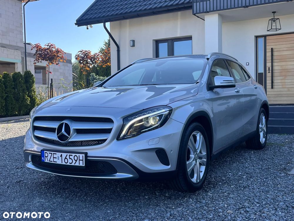Mercedes-Benz GLA 180 - 27
