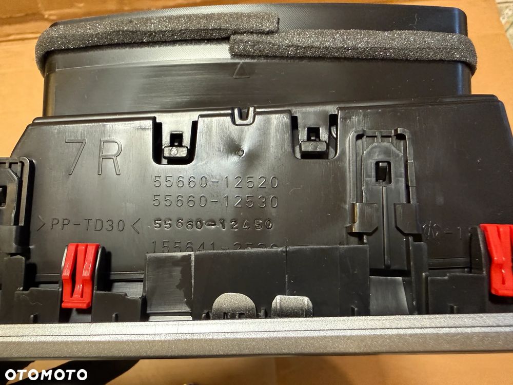 Kratki nawiewu Toyota Corolla Cross 2025 55660-12520 OE - 3