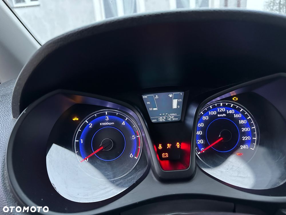 Hyundai ix20 1.4 CRDi Comfort blue - 10