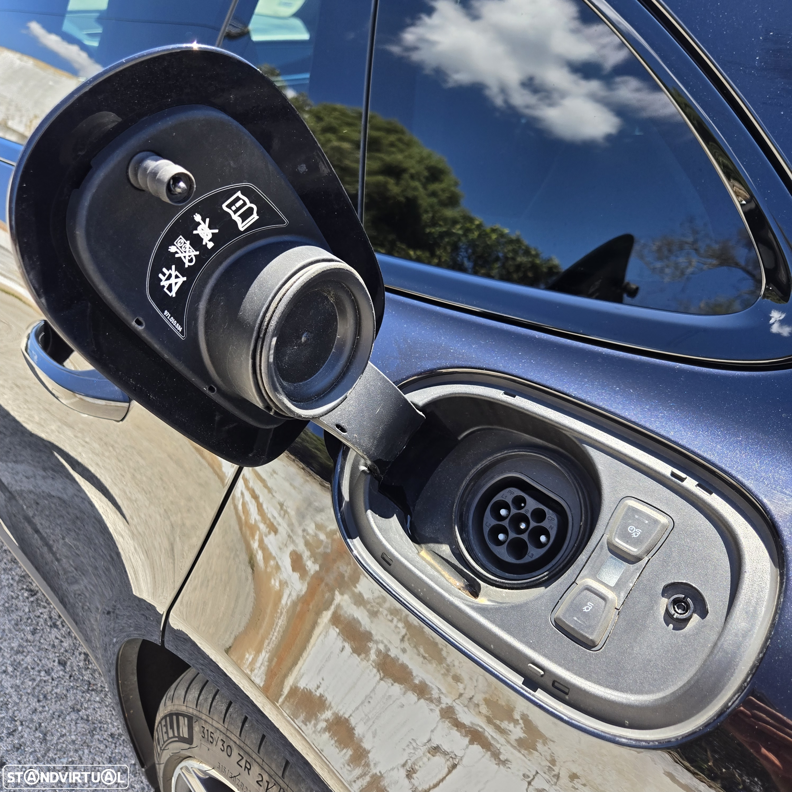 Porsche Panamera Sport Turismo 4 E-Hybrid - 26