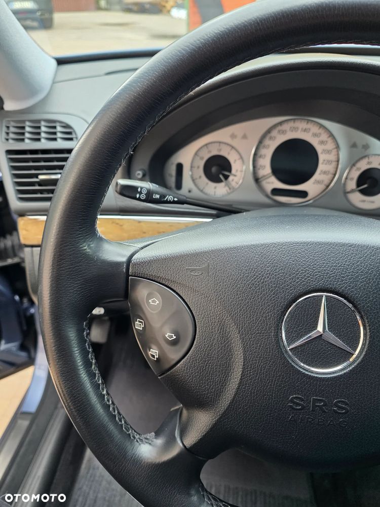 Mercedes-Benz Klasa E 280 4Matic Automatik Avantgarde - 28