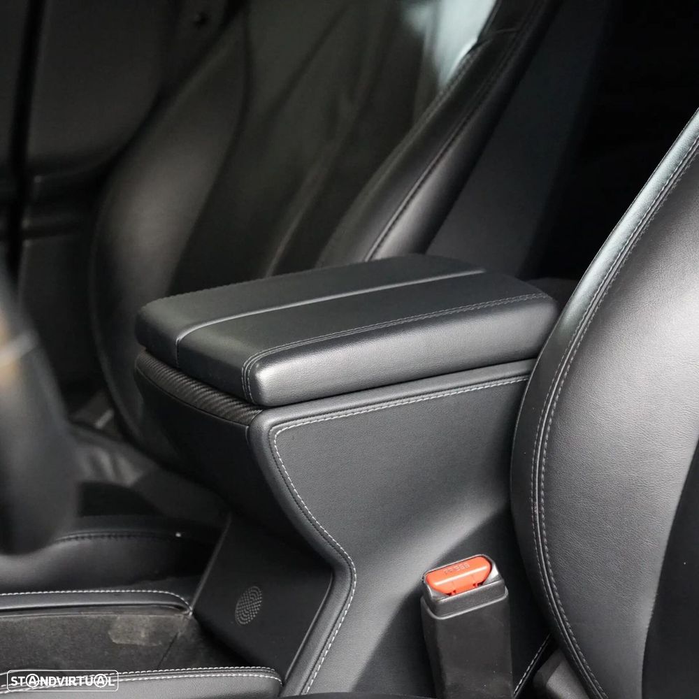 Tesla Model S 85 - 19