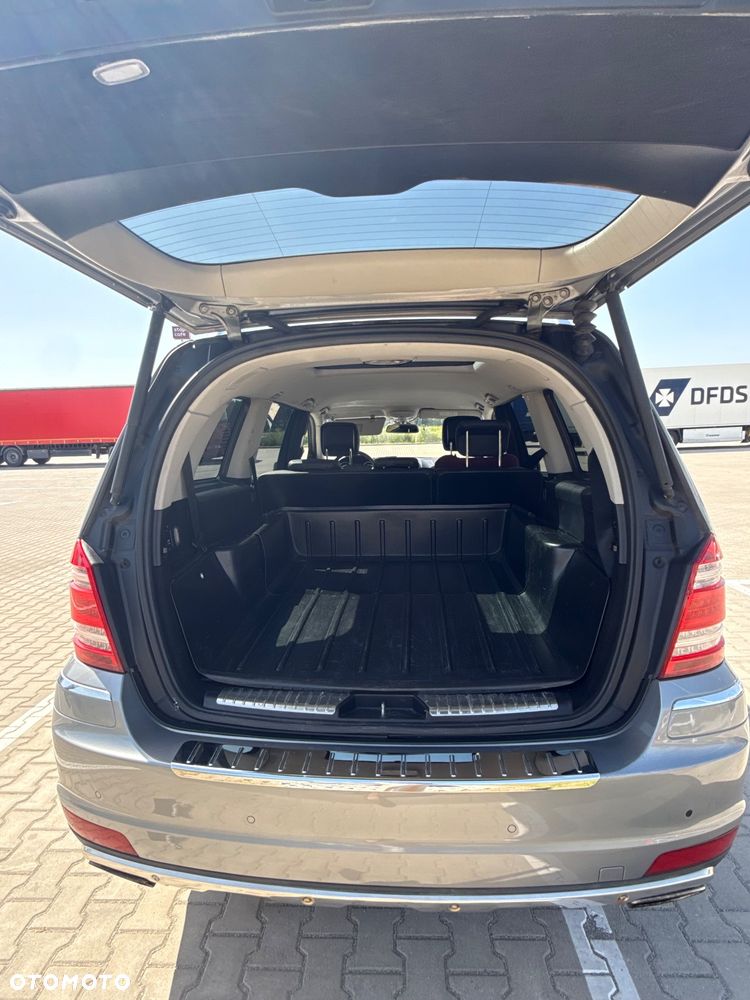 Mercedes-Benz GL 350 CDI - 23