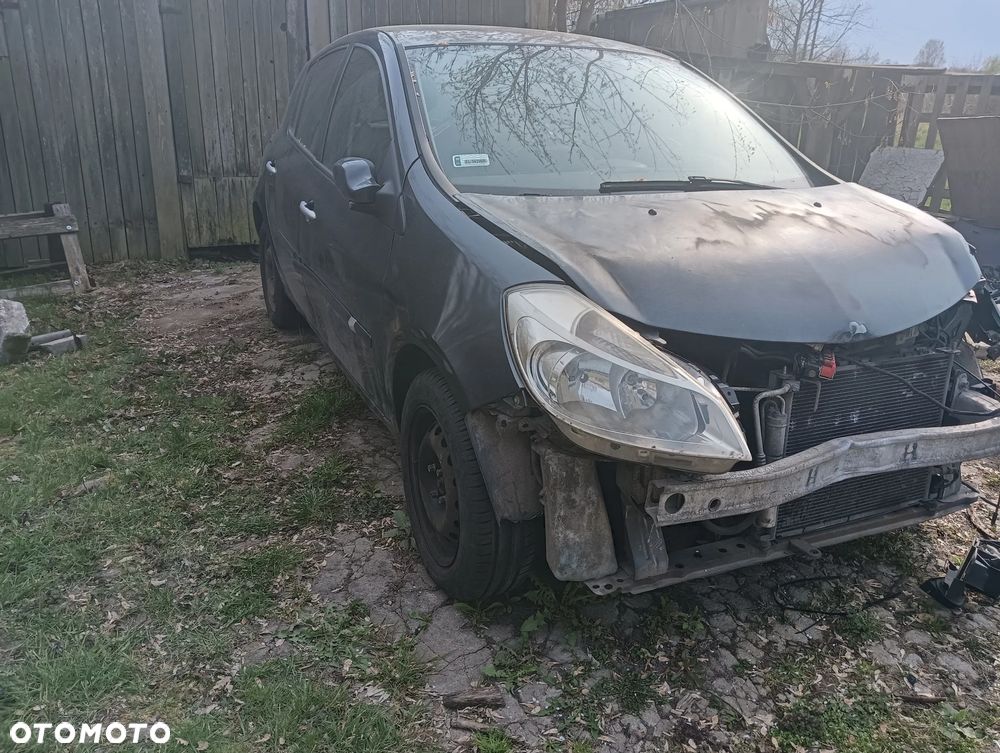 Renault Clio 1.2 16V Authentique - 3