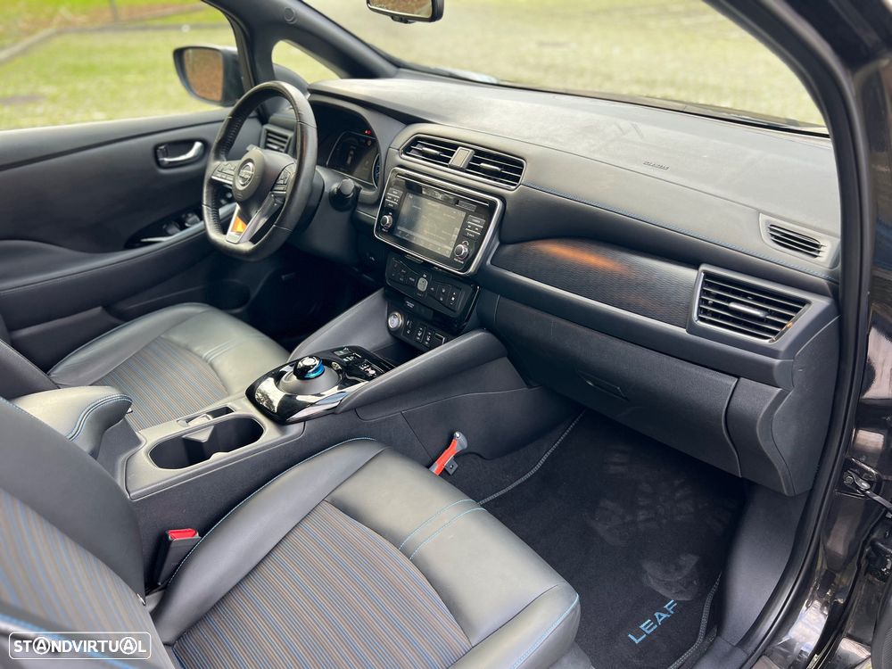 Nissan Leaf 40 kWh TEKNA - 9