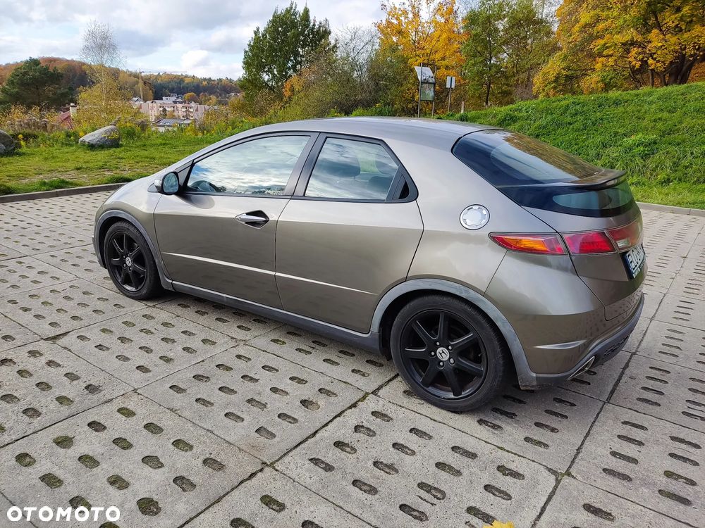 Honda Civic 1.8 Sport - 2