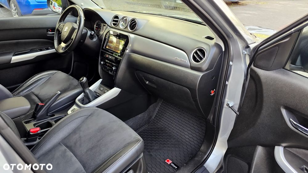 Suzuki Vitara 1.6 Premium 4WD - 9