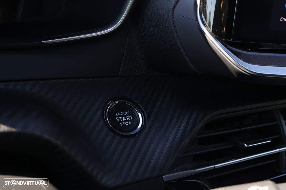 Peugeot e-2008 54 kWh Allure - 6