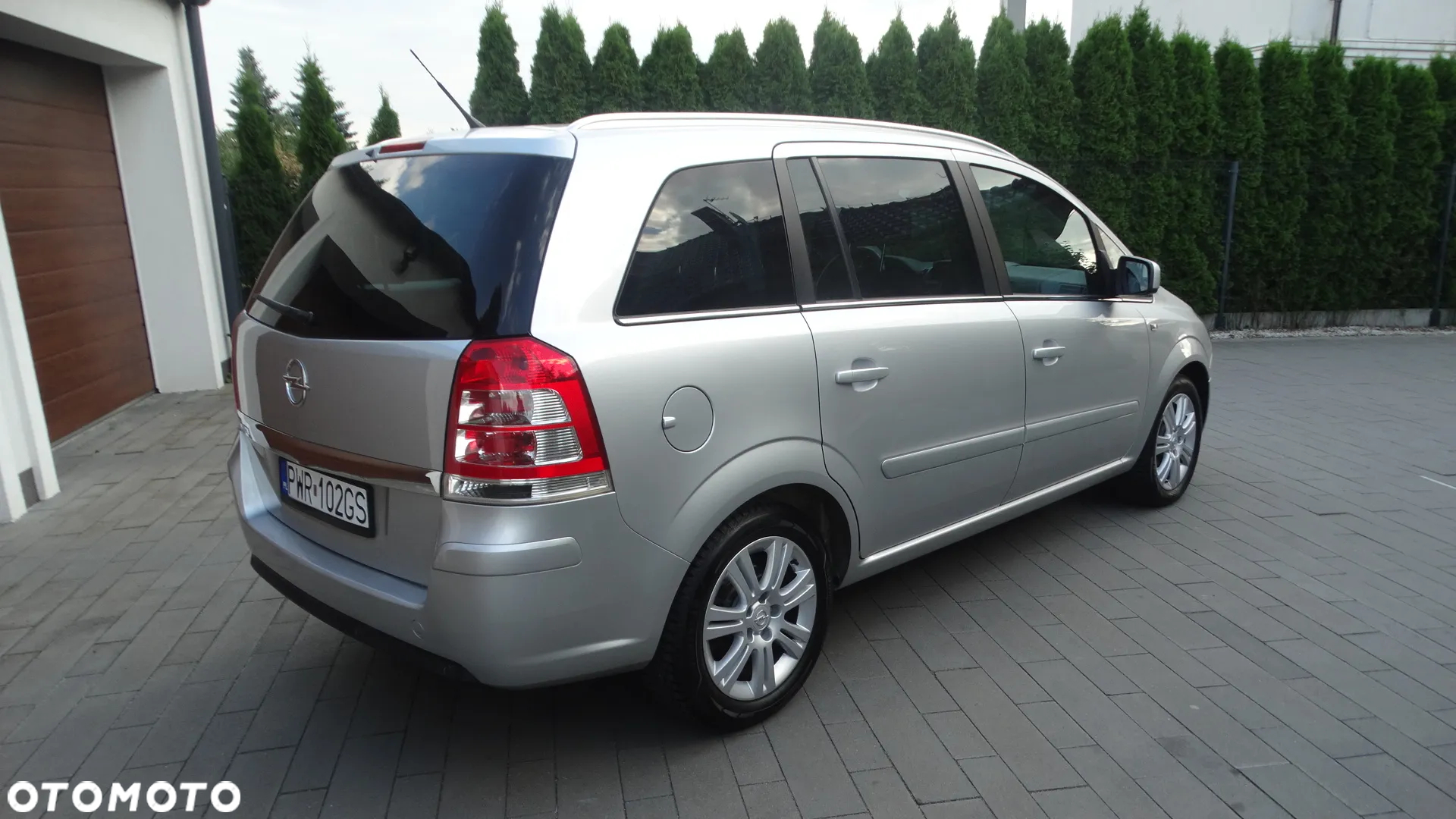 Opel Zafira 1.8 Cosmo - 6