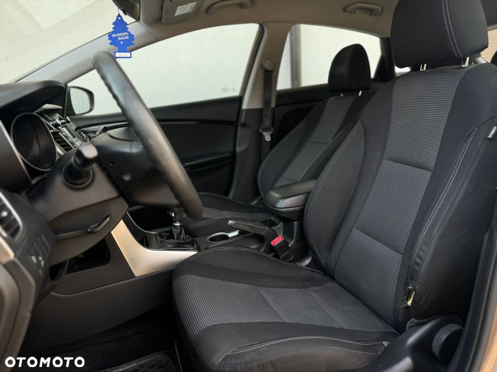 Hyundai i30 1.4 Premium - 14