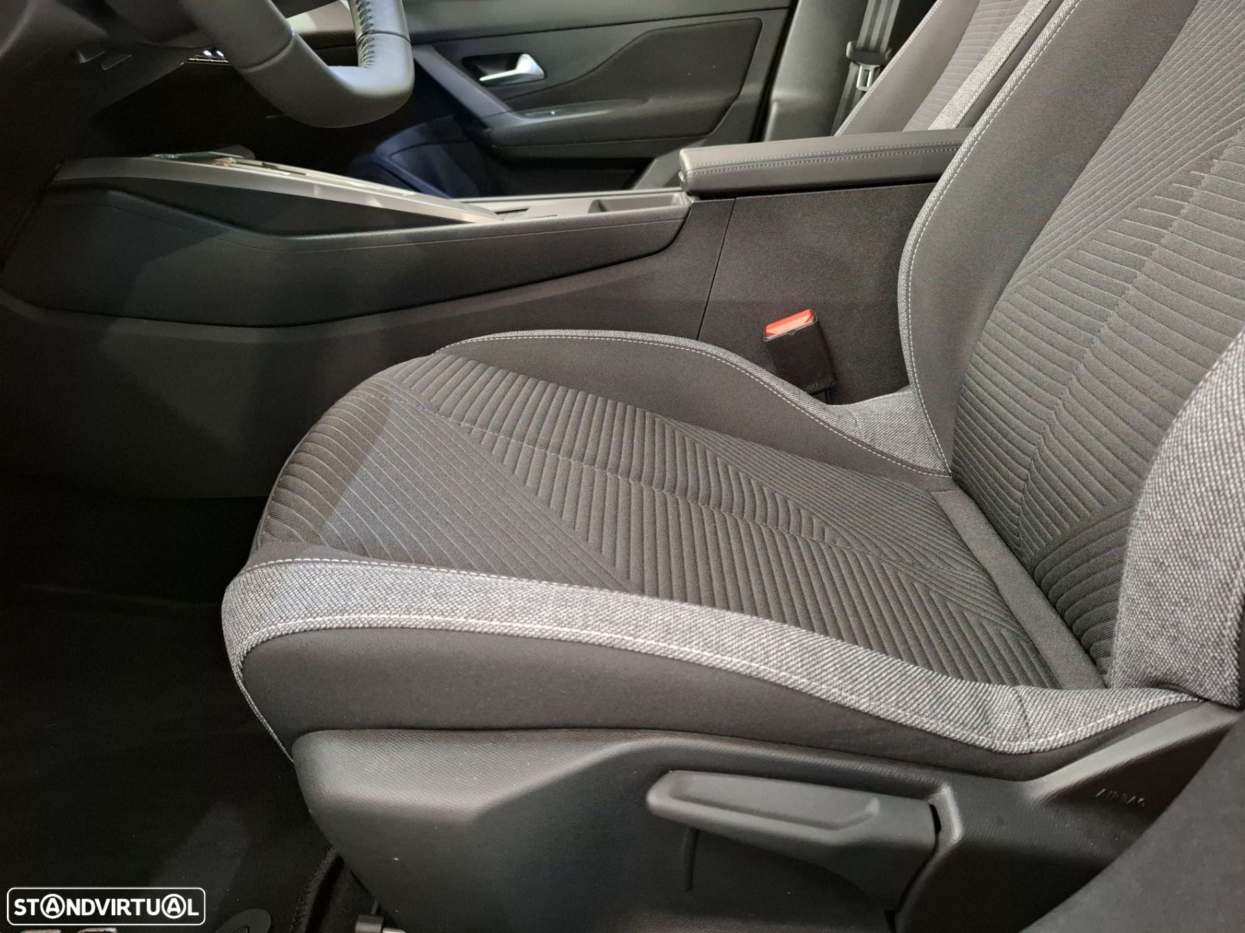 Peugeot 308 1.5 BlueHDi Style EAT8 - 25