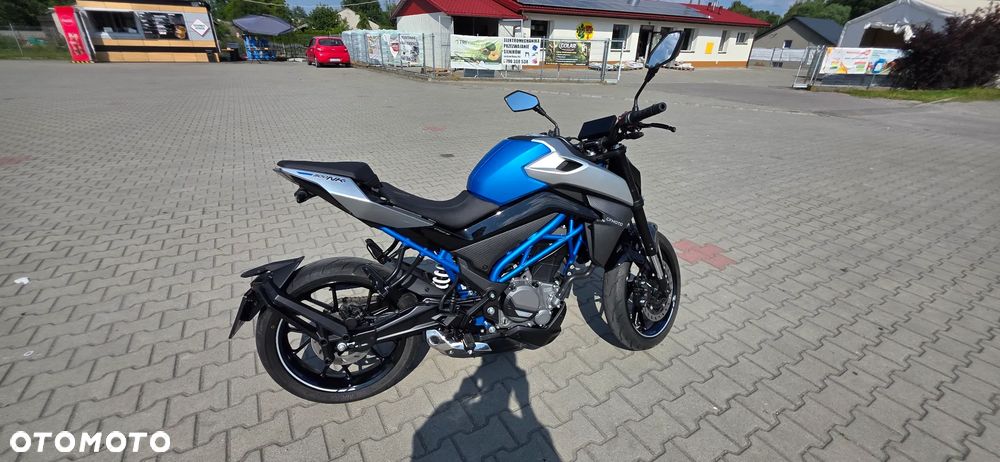 CFMoto 300NK - 10
