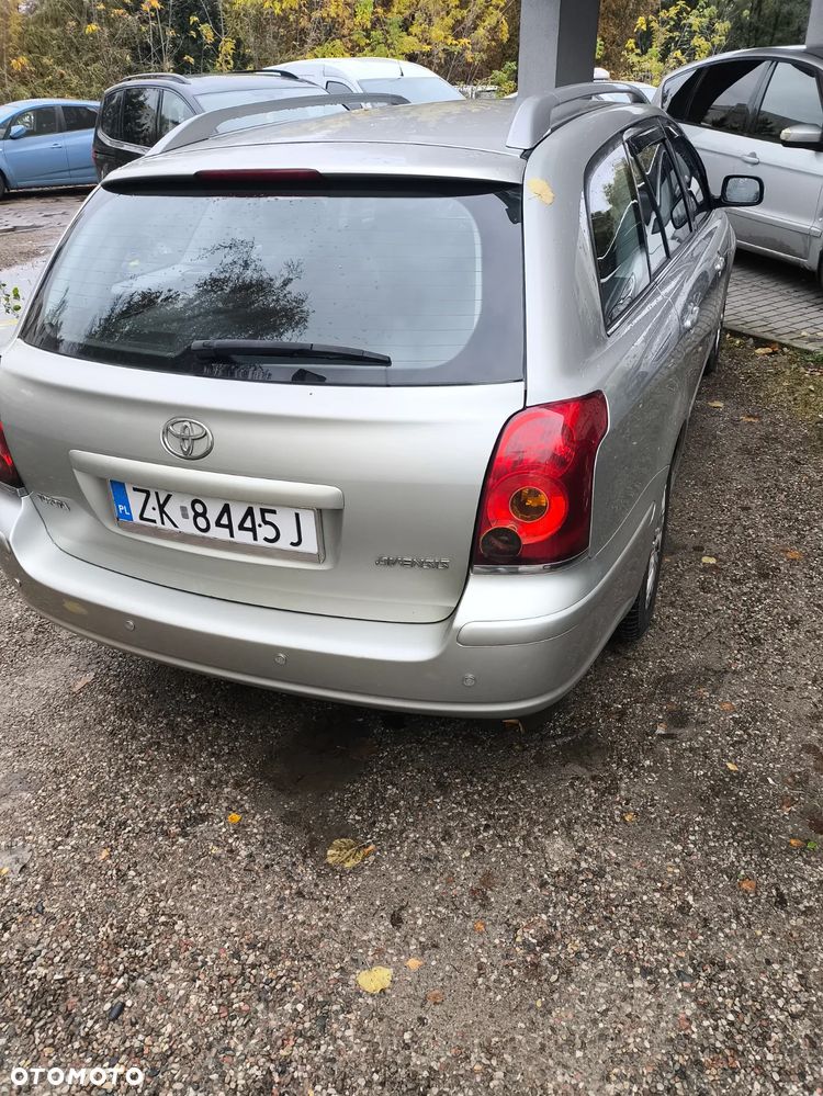Toyota Avensis 1.8 VVT-i Combi - 3