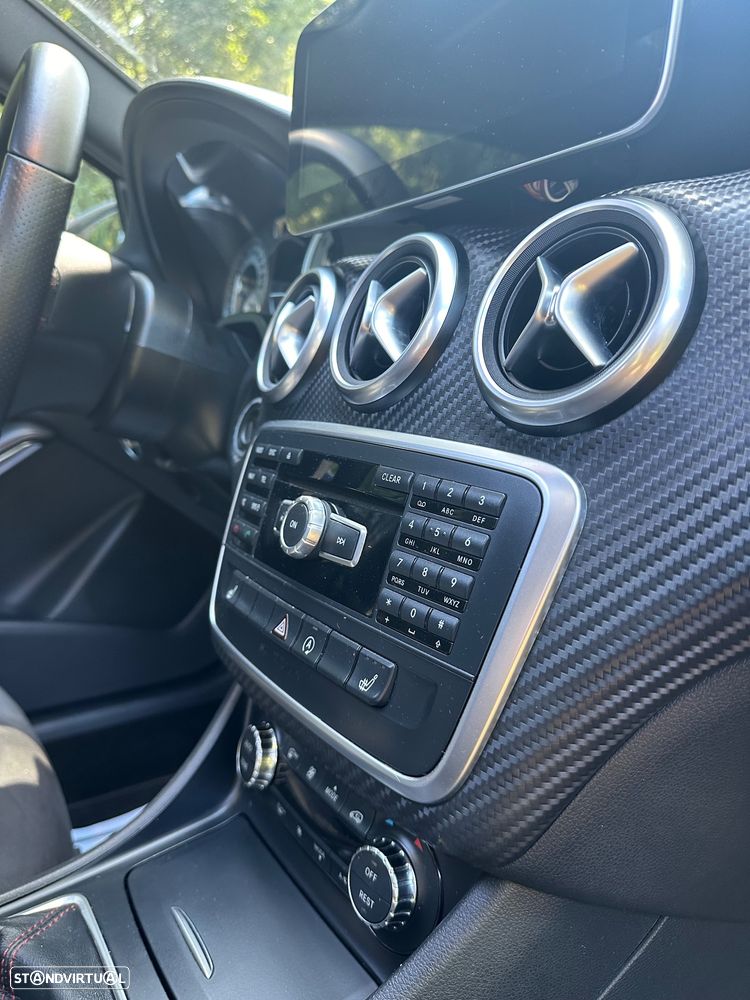 Mercedes-Benz A 180 CDI AMG Line - 22