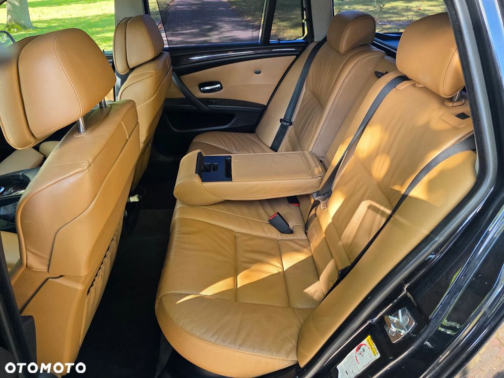BMW Seria 5 535d - 16