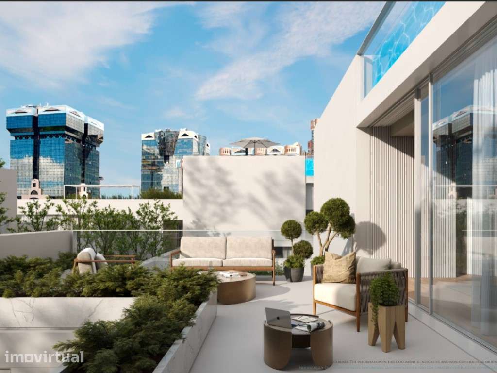 Villa T5+2 com rooftop com piscina em Campo de Ourique - Grande imagem: 4/12