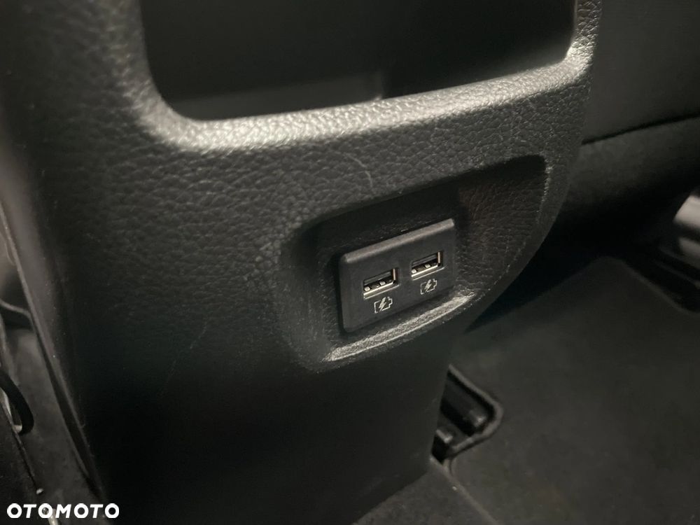 Nissan Qashqai 1.3 DIG-T N-Connecta DCT - 28