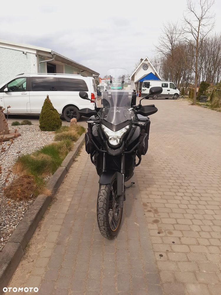 Honda VFR - 3