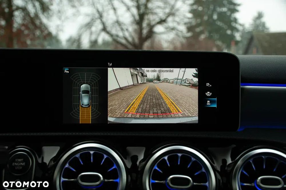 Mercedes-Benz Klasa A 180 d AMG Line 7G-DCT - 37