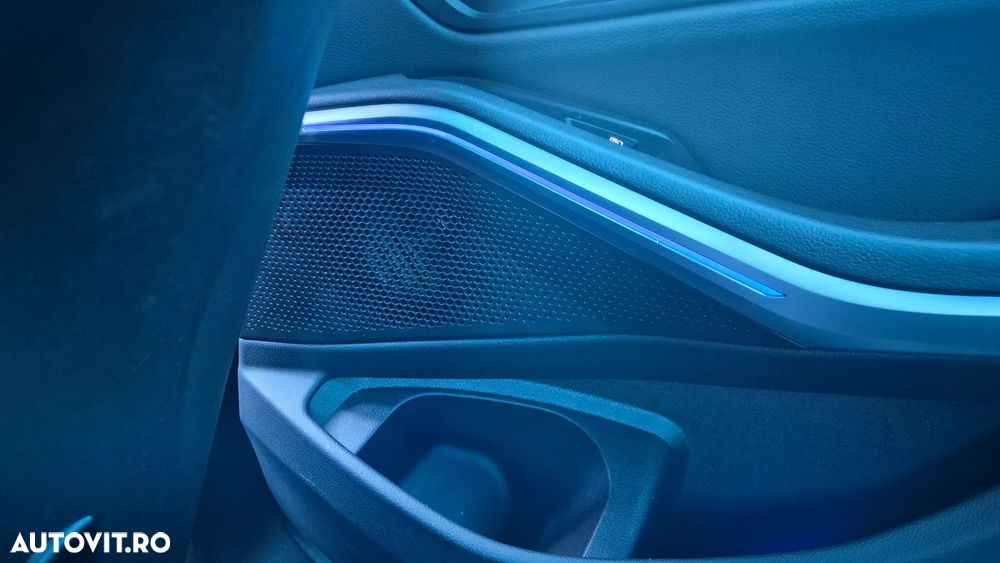 BMW Seria 3 318d Aut. Edition M Sport Shadow - 15