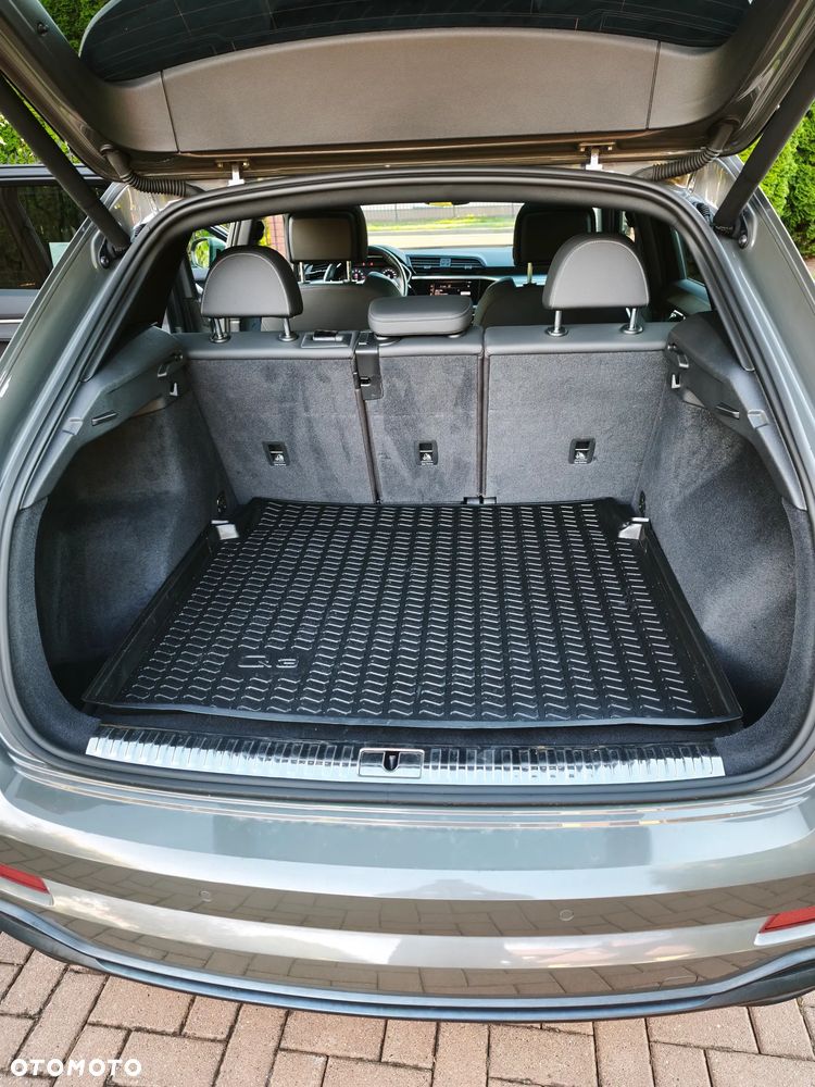 Audi Q3 - 21