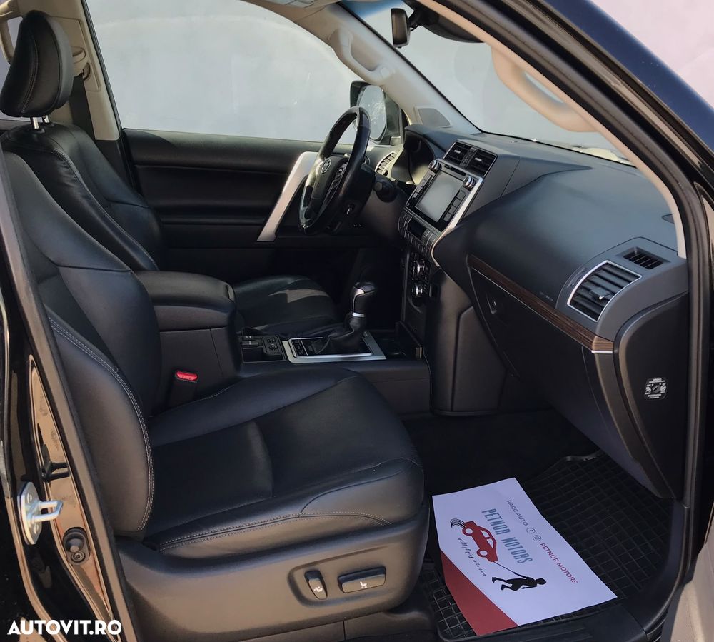 Toyota Land Cruiser - 15