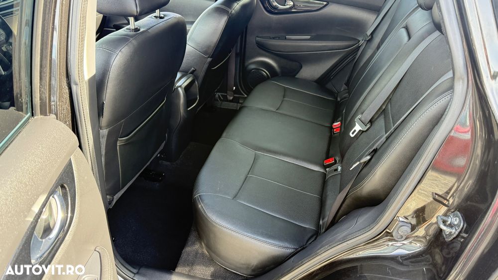 Nissan Qashqai 1.6 DIG-T TEKNA - 11